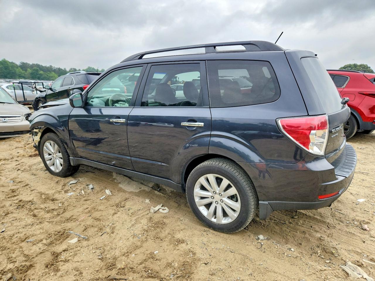 2011 SUBARU FORESTER 2.5X PREMIUM photo 4