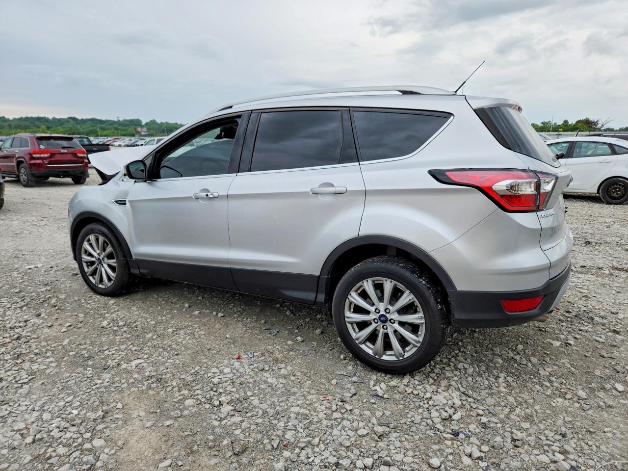 2017 FORD ESCAPE TITANIUM photo 3