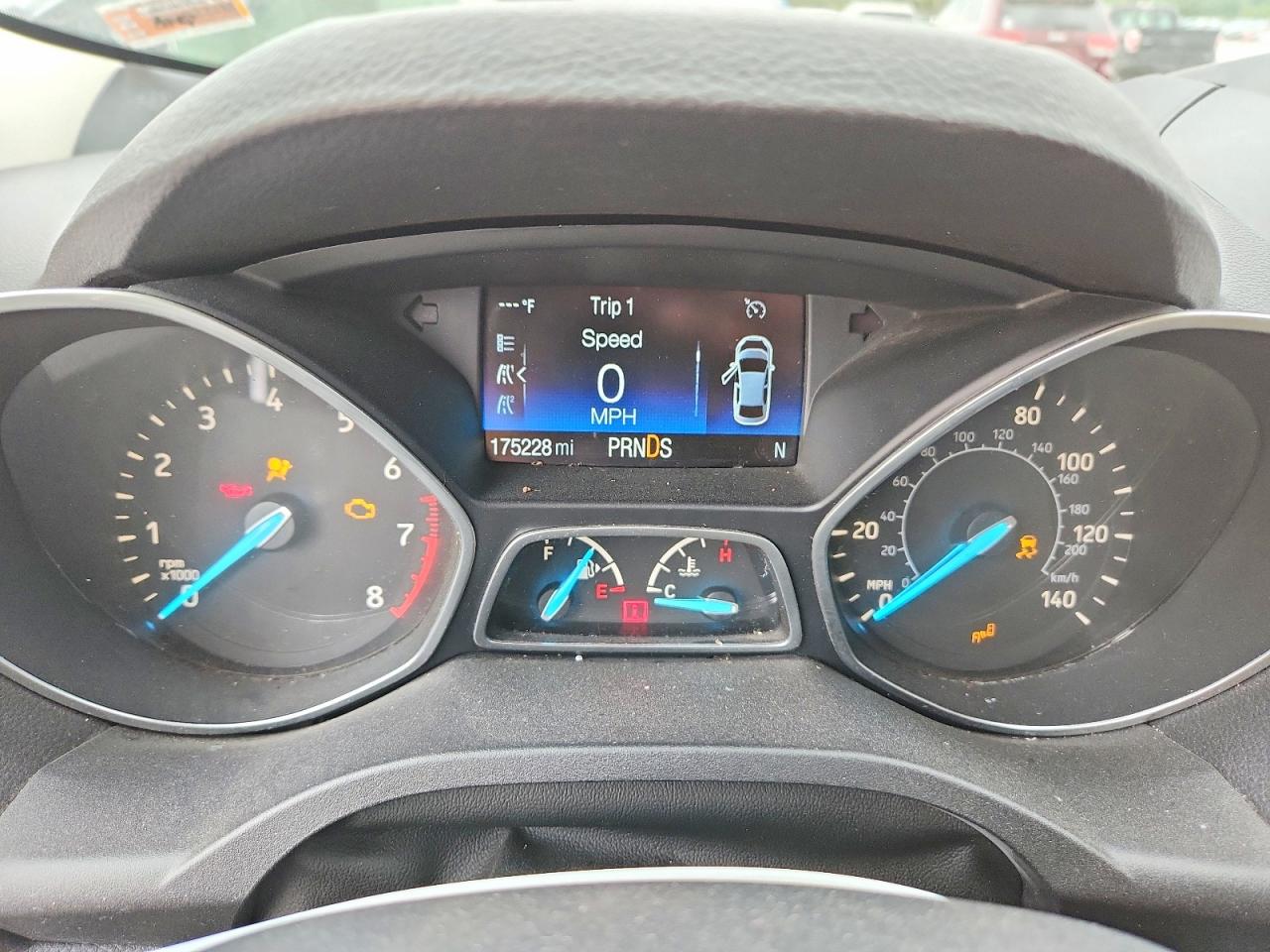 2017 FORD ESCAPE TITANIUM photo 17