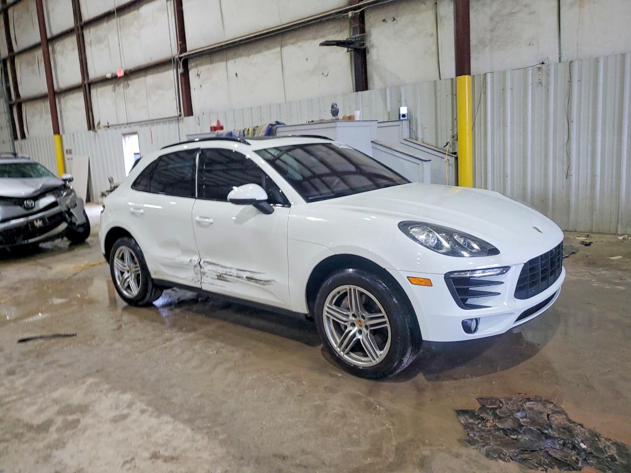 2016 PORSCHE MACAN S photo 7