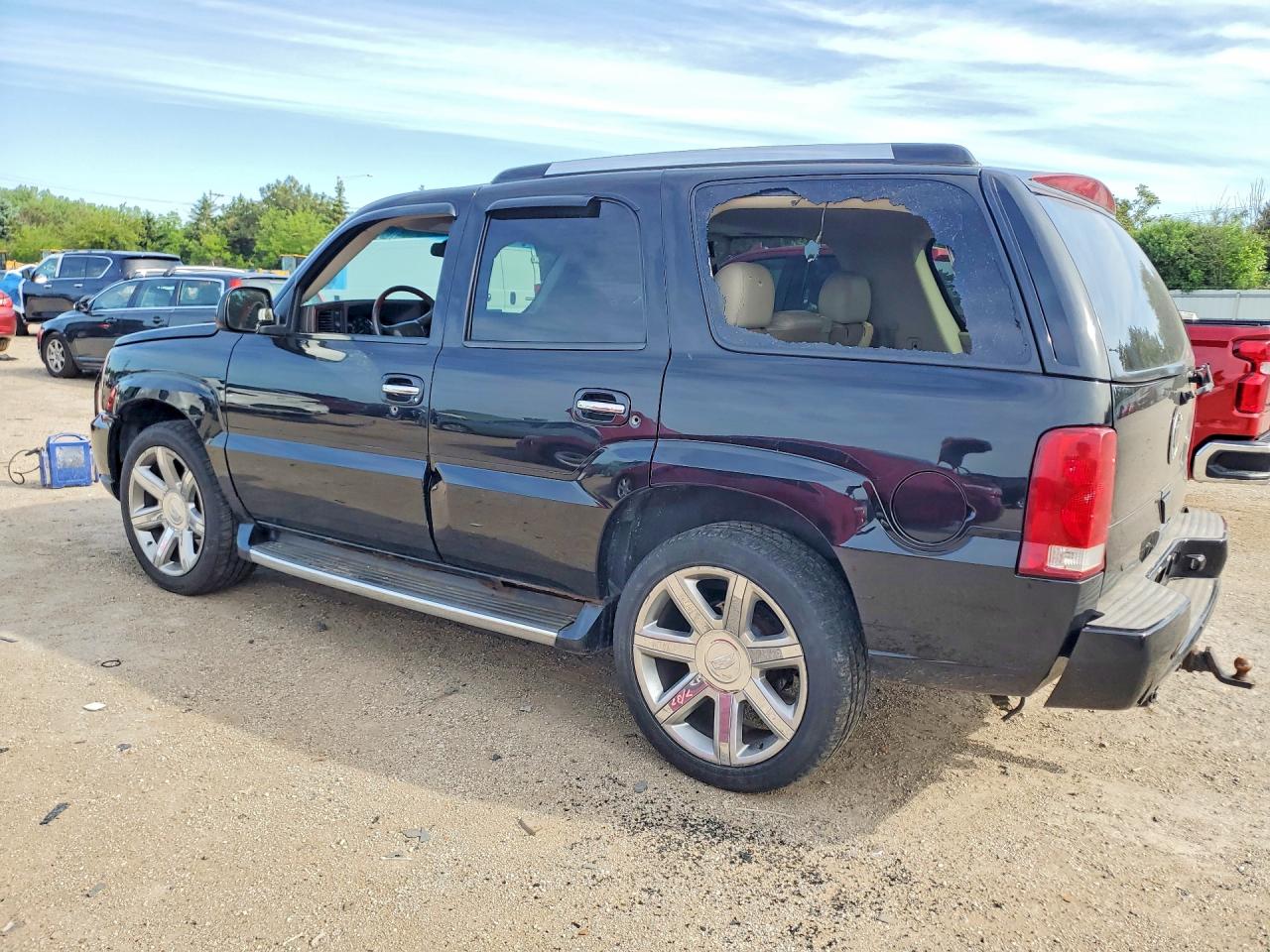 2002 CADILLAC ESCALADE LUXURY photo 4