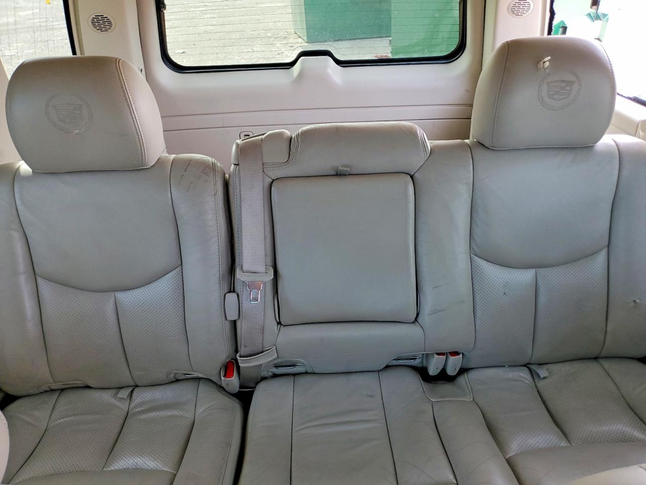 2002 CADILLAC ESCALADE LUXURY photo 28