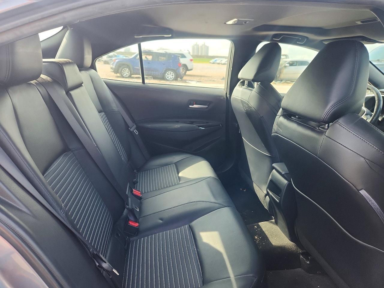 2020 TOYOTA COROLLA XSE photo 19