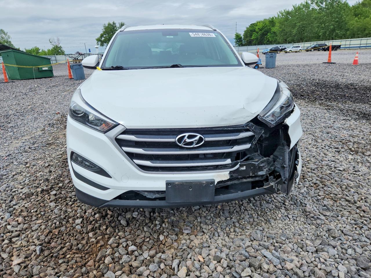 2017 HYUNDAI TUCSON SE photo 9