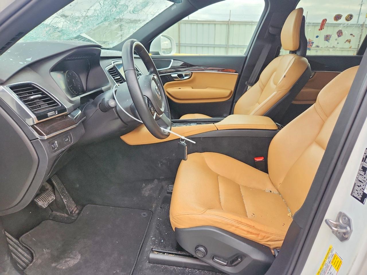 2018 VOLVO XC90 T6 photo 19