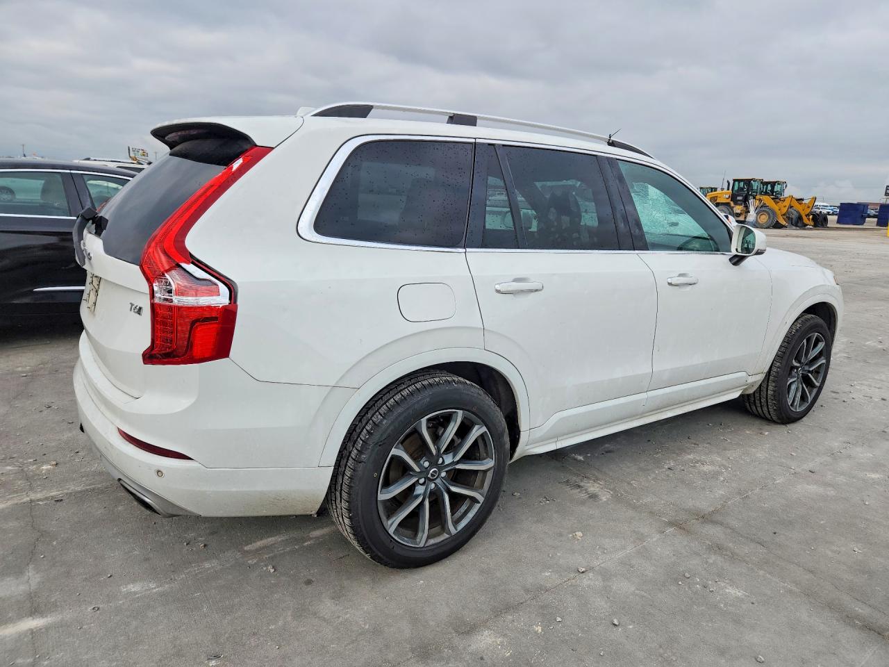 2018 VOLVO XC90 T6 photo 7