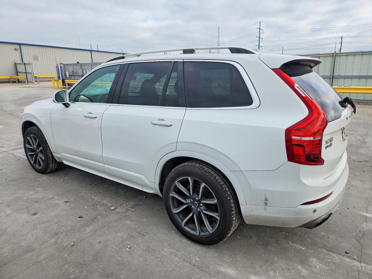 2018 VOLVO XC90 T6 photo 4