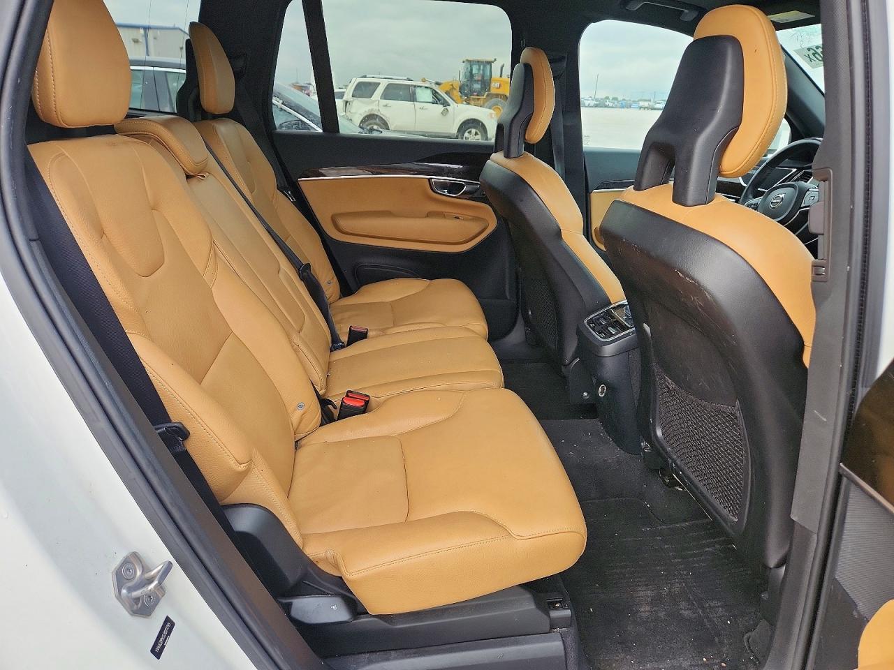 2018 VOLVO XC90 T6 photo 28