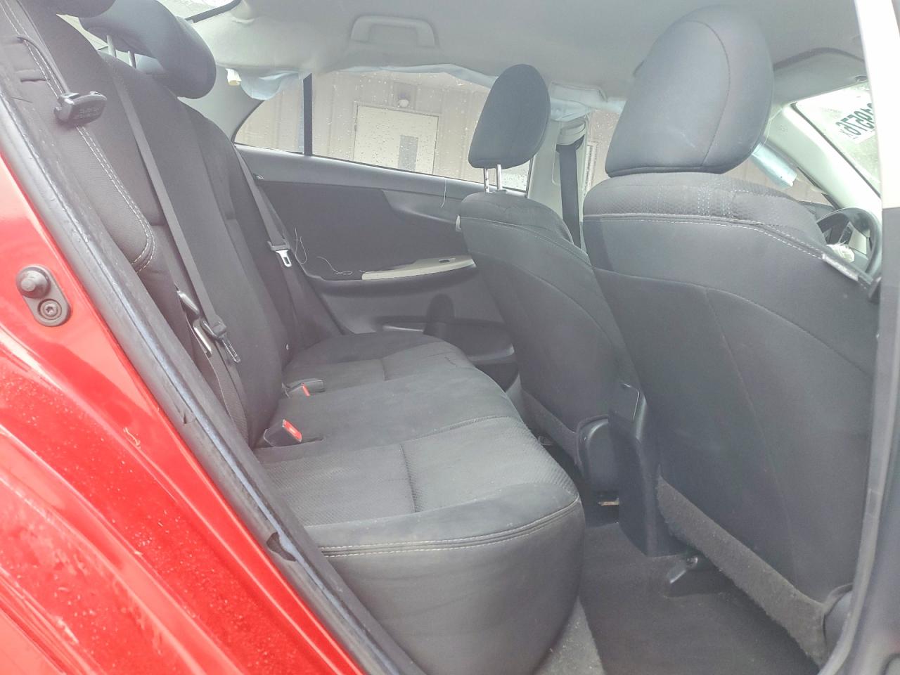 2013 TOYOTA COROLLA S photo 10
