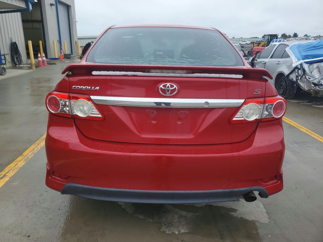 2013 TOYOTA COROLLA S photo 6