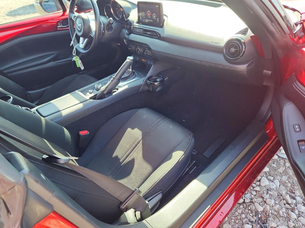 2021 MAZDA MX-5 MIATA CLUB photo 15