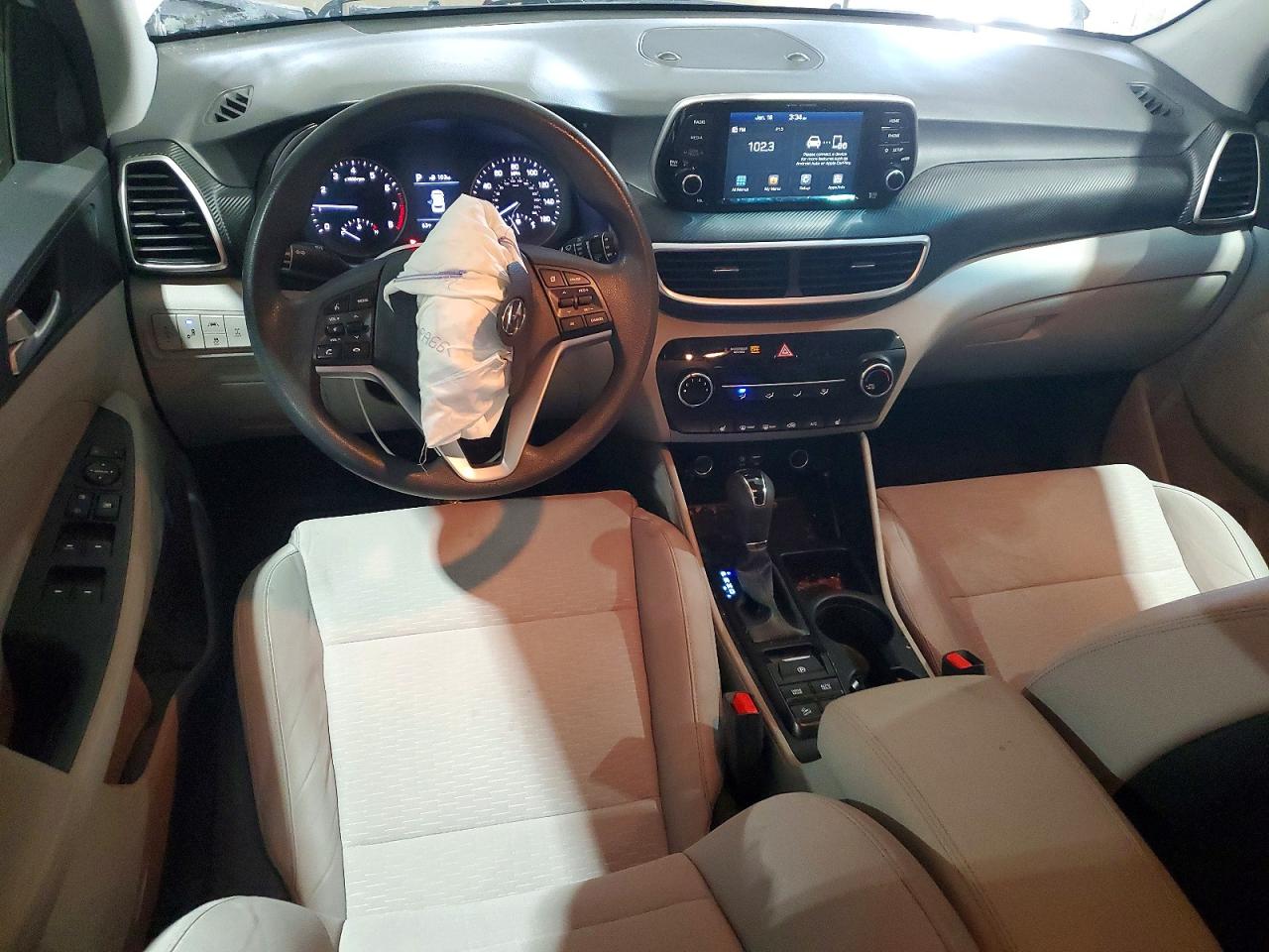2019 HYUNDAI TUCSON VALUE photo 8