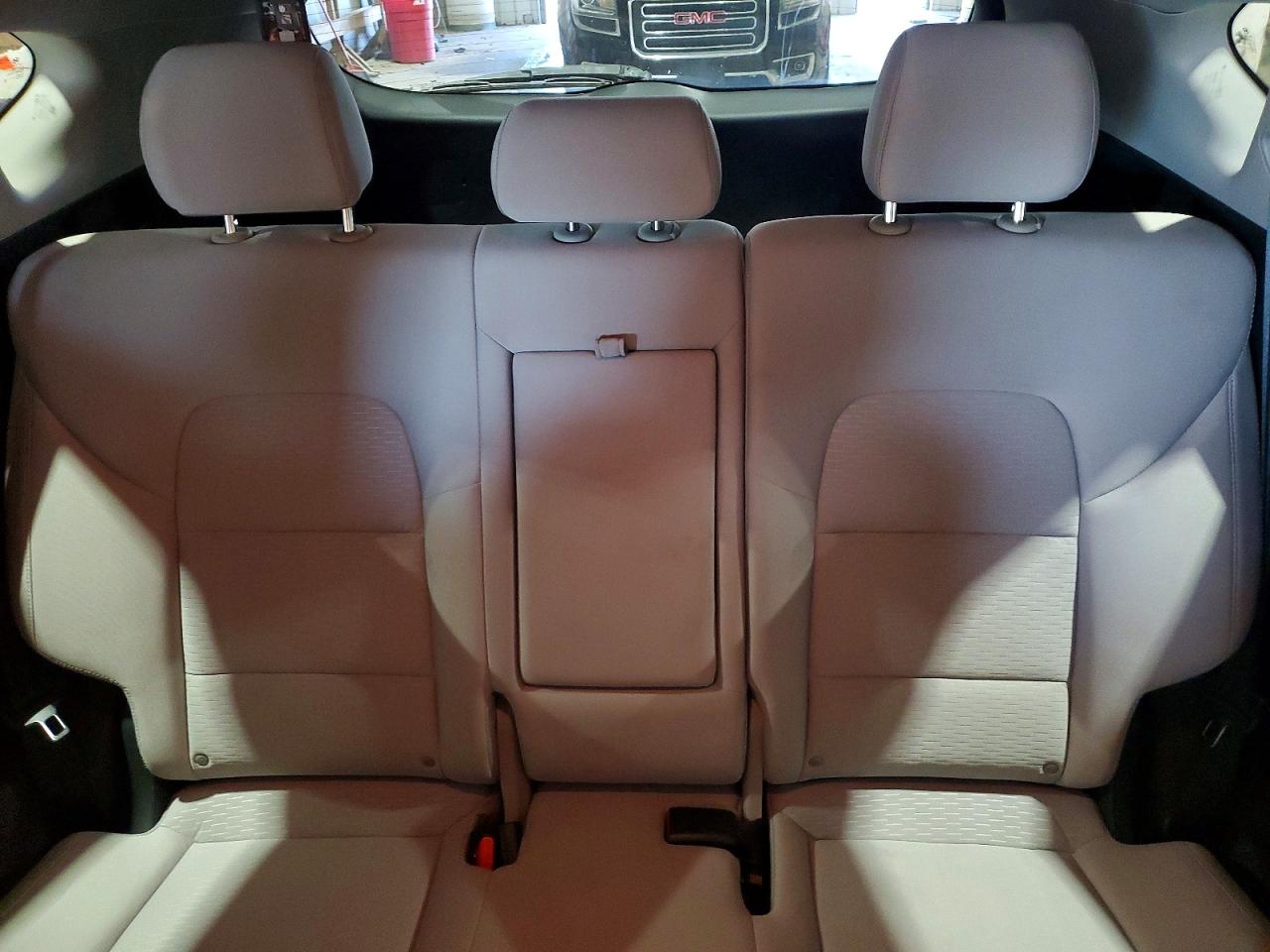 2019 HYUNDAI TUCSON VALUE photo 10