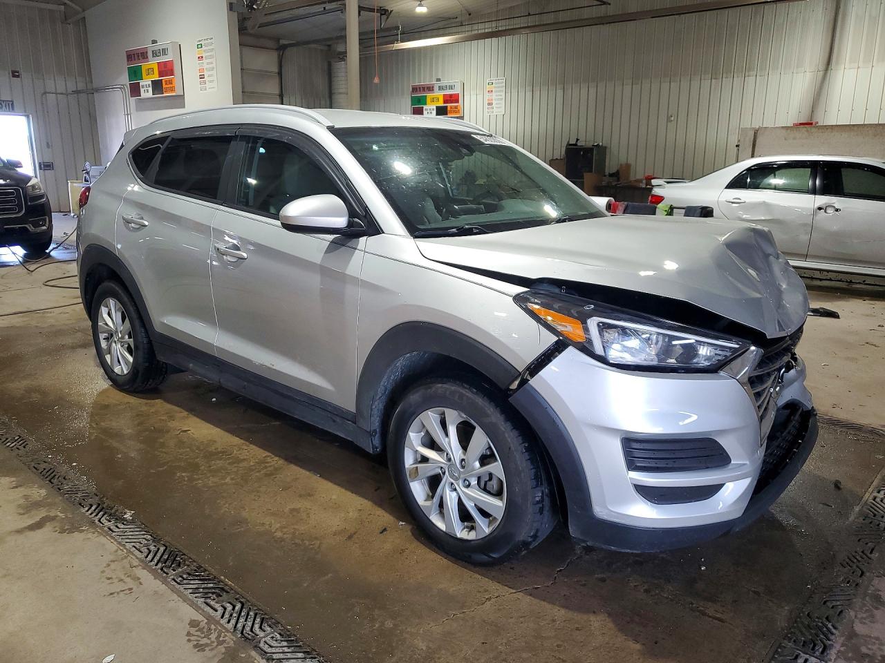 2019 HYUNDAI TUCSON VALUE photo 4