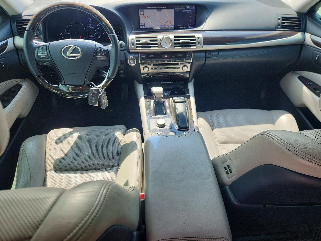 2014 LEXUS LS 460 photo 15