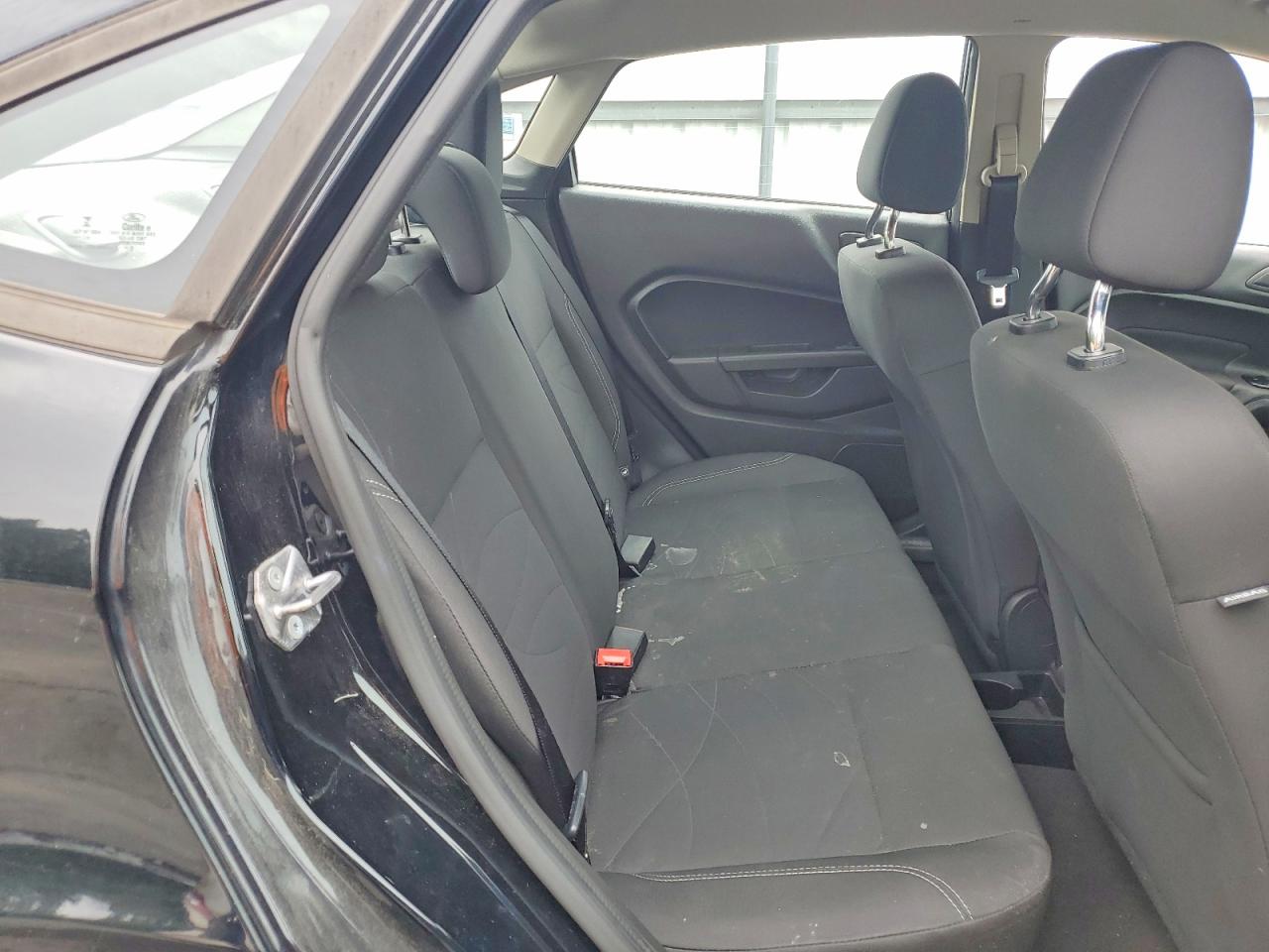 2019 FORD FIESTA SE photo 19
