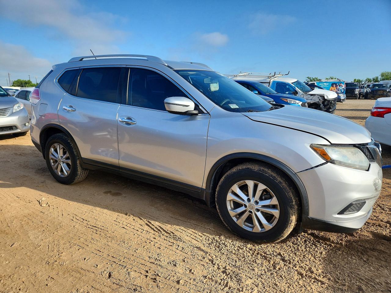 2016 NISSAN ROGUE SV photo 7