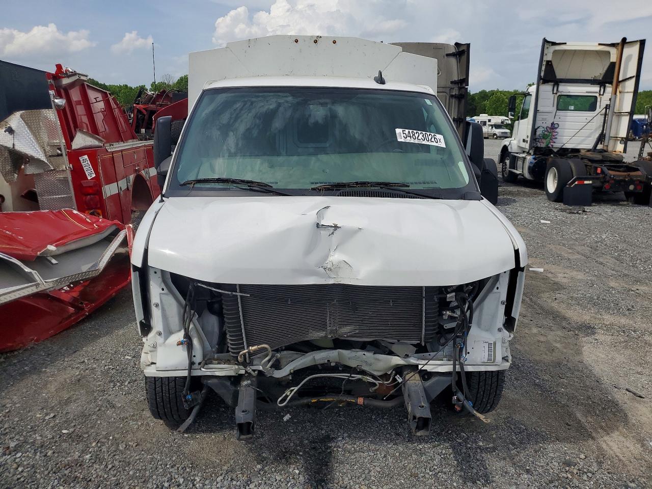 2024 CHEVROLET EXPRESS G3500 photo 13