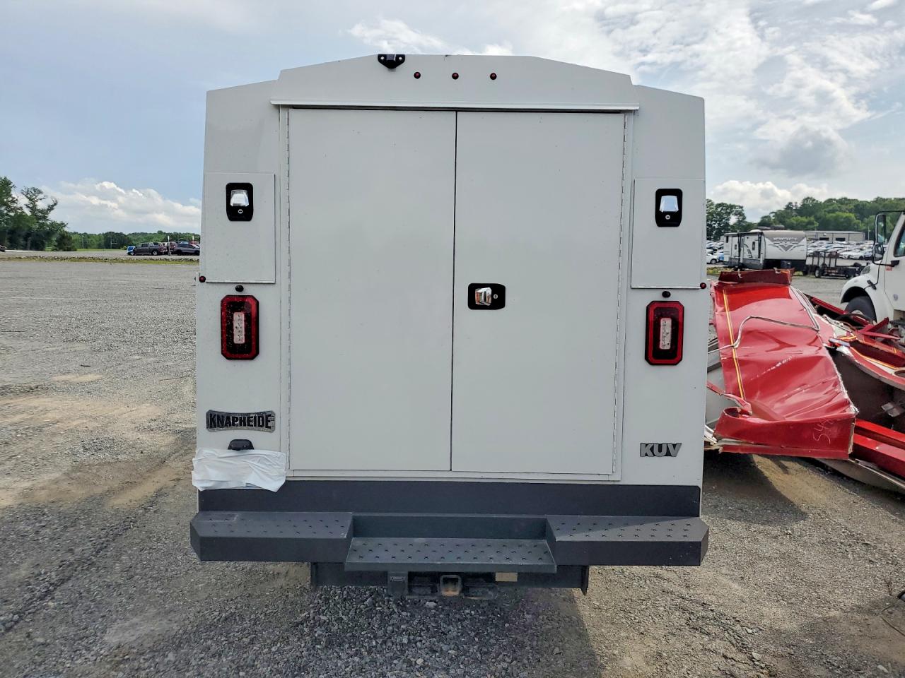 2024 CHEVROLET EXPRESS G3500 photo 16