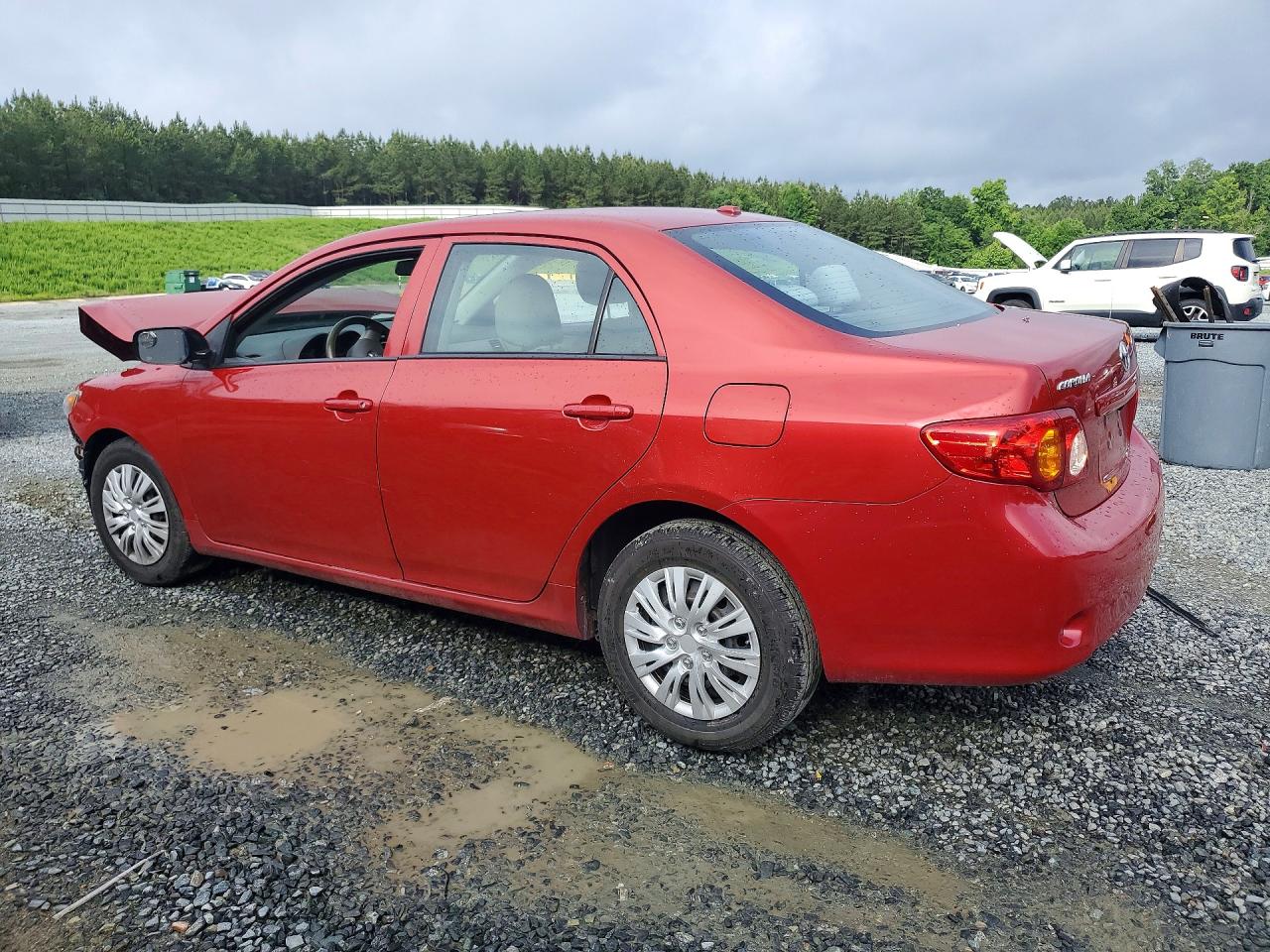 2010 TOYOTA COROLLA LE photo 3