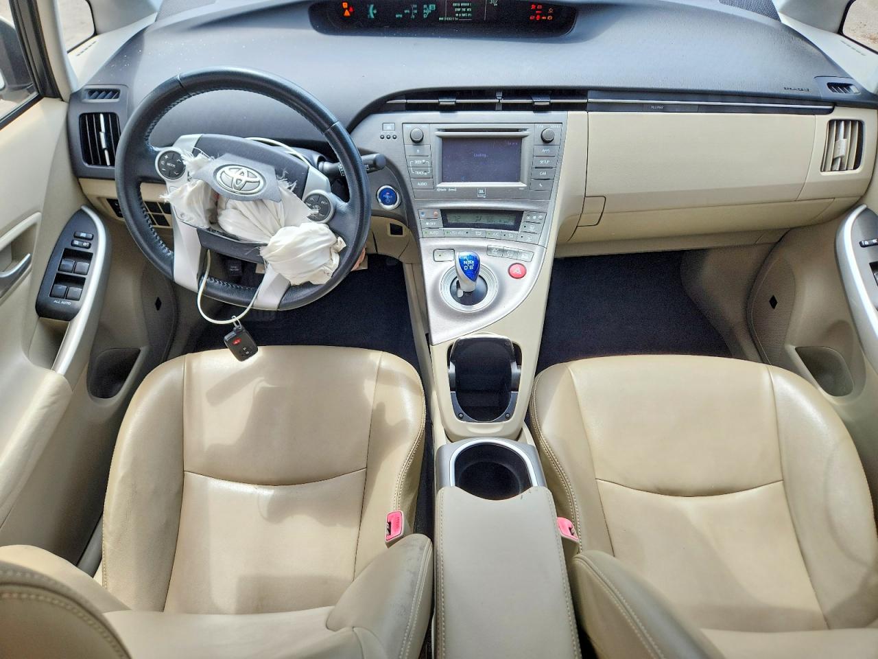 2012 TOYOTA PRIUS FOUR photo 15