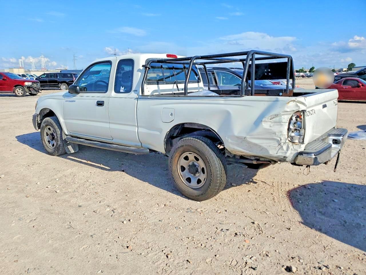 1998 TOYOTA TACOMA XTRACAB photo 3