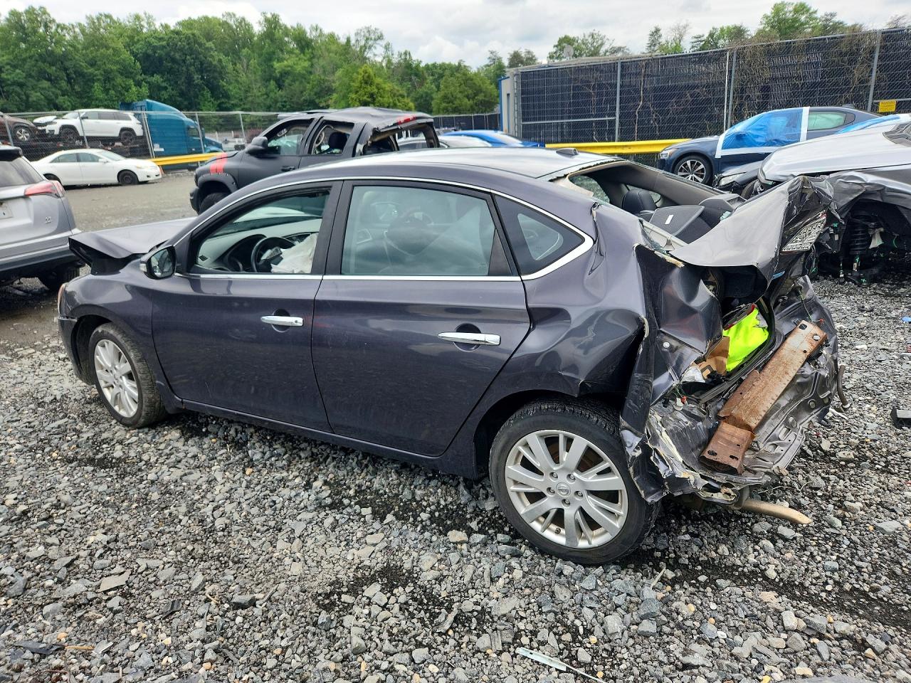 2014 NISSAN SENTRA S photo 4