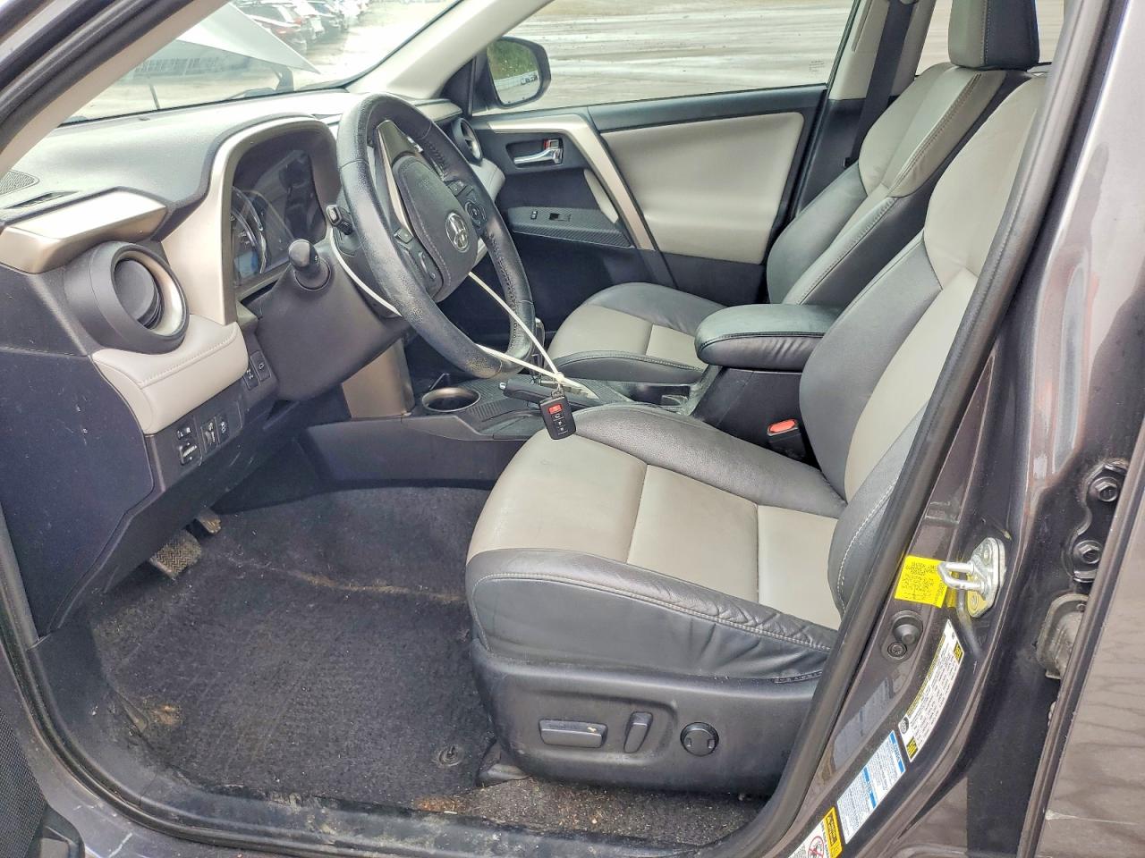 2015 TOYOTA RAV4 LIMITED photo 13