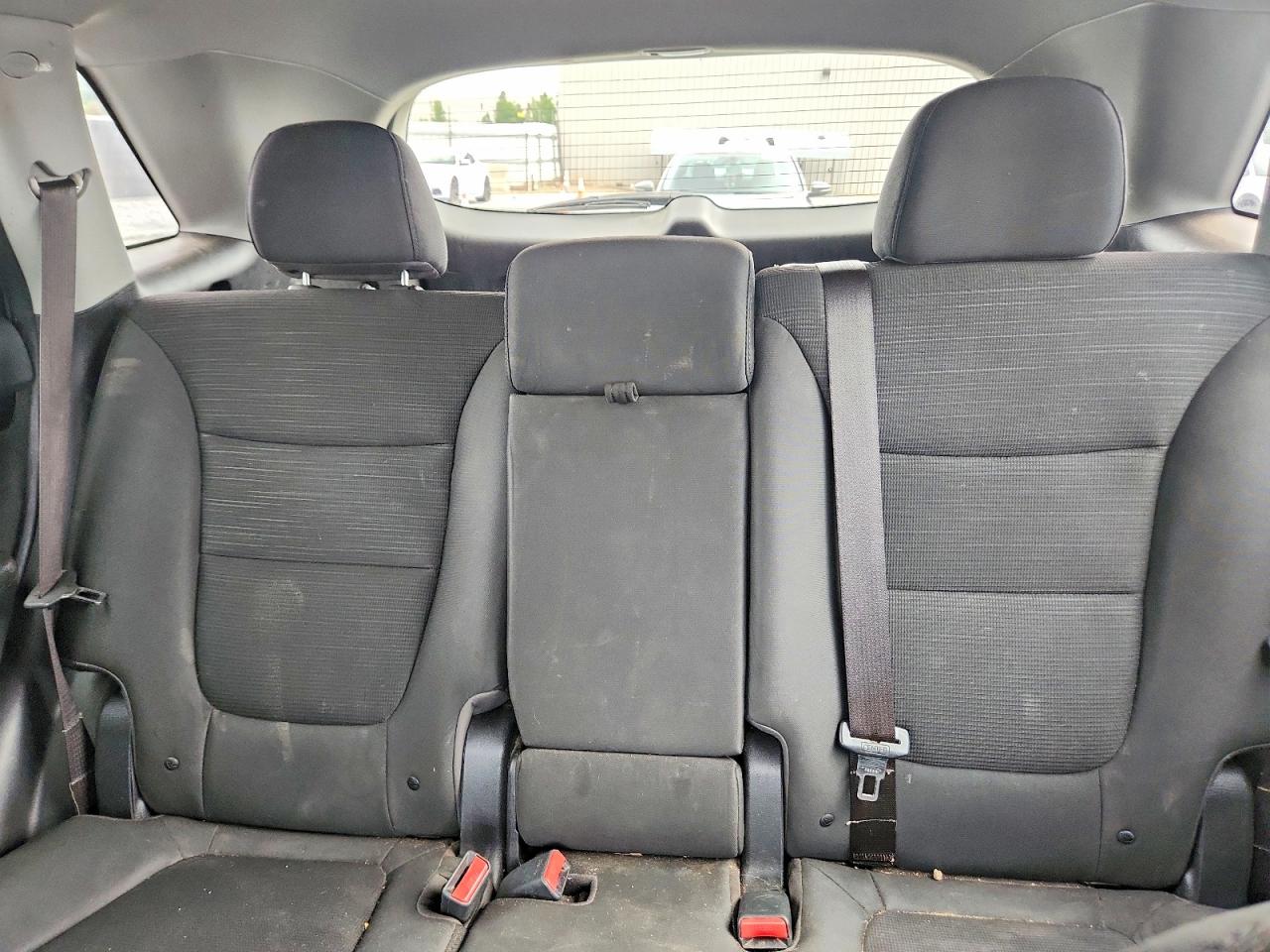 2015 KIA SORENTO LX photo 19
