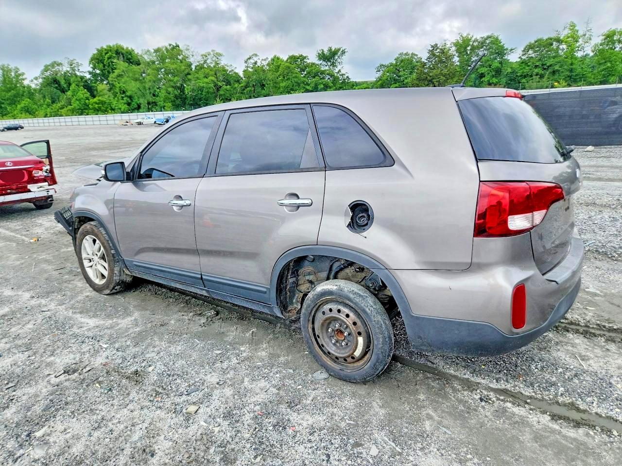 2015 KIA SORENTO LX photo 3