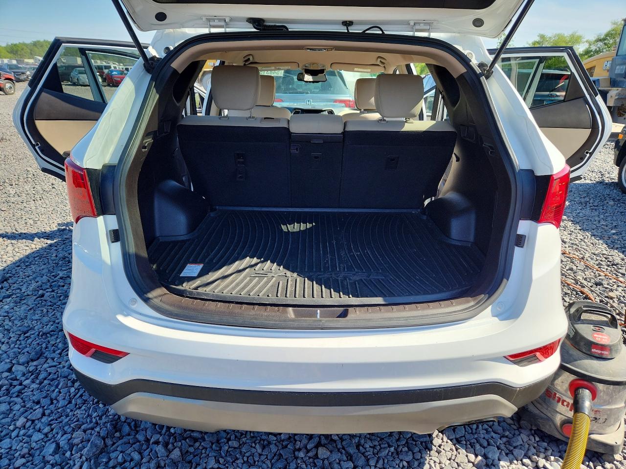 2017 HYUNDAI SANTA FE SPORT 2.4L photo 16