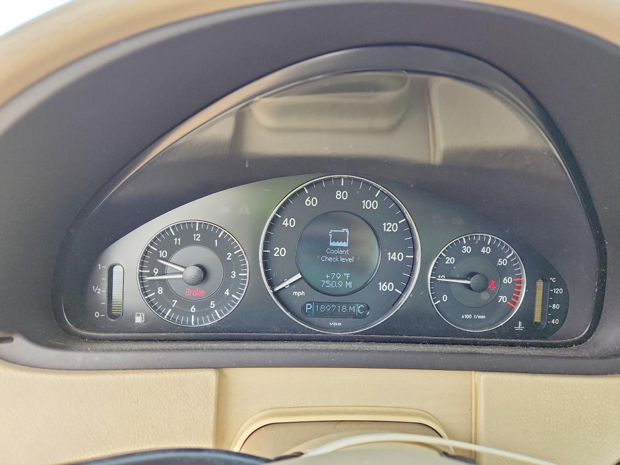 2005 MERCEDES-BENZ CLK 320C photo 25