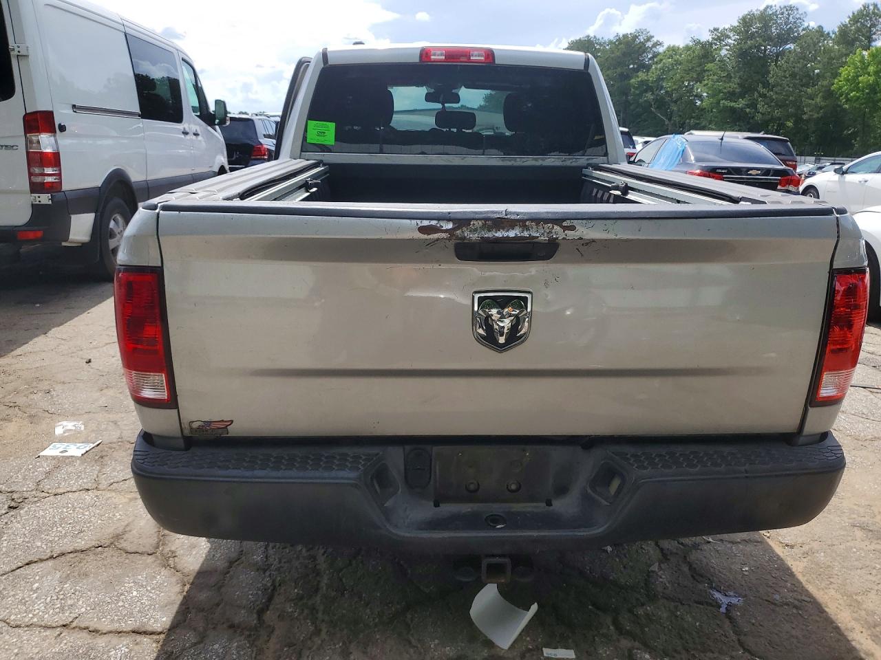 2014 RAM 1500 ST photo 16