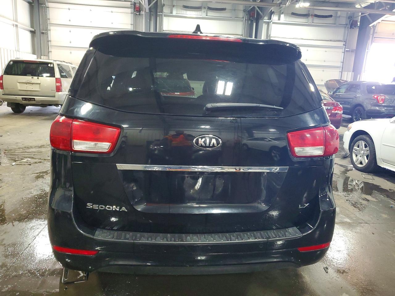 2016 KIA SEDONA LX photo 11