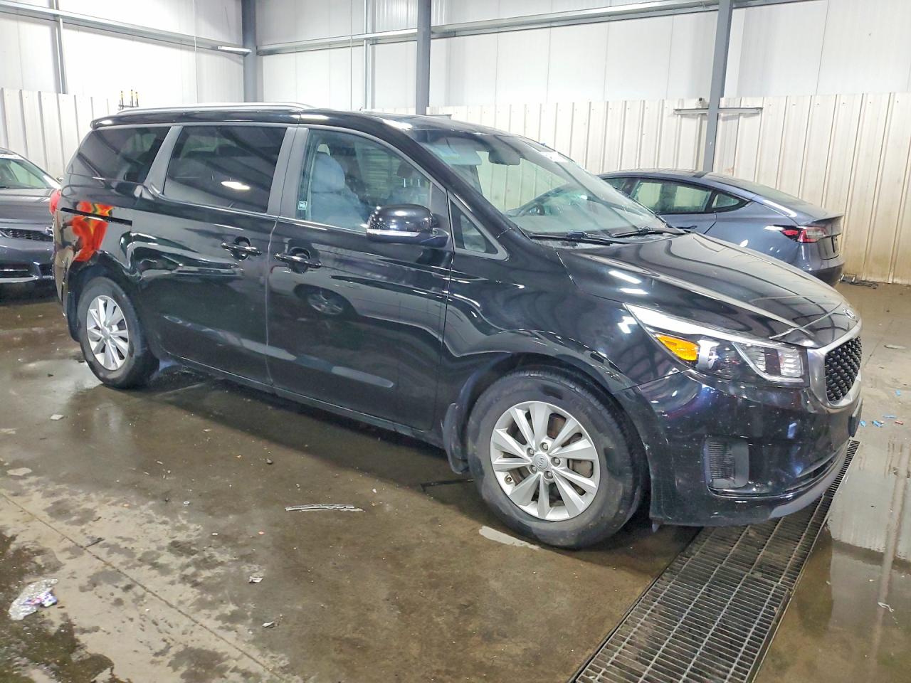 2016 KIA SEDONA LX photo 7