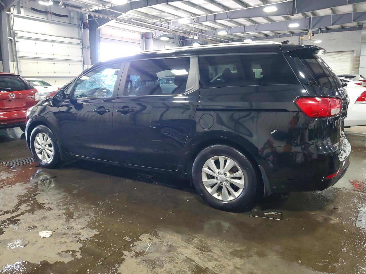 2016 KIA SEDONA LX photo 3