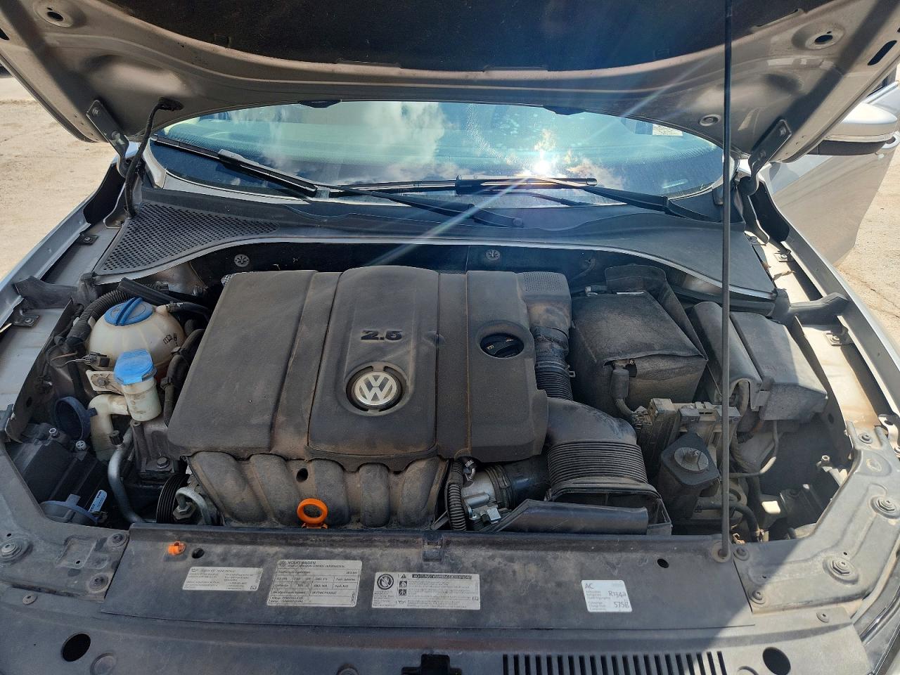 2012 VOLKSWAGEN PASSAT SE photo 21