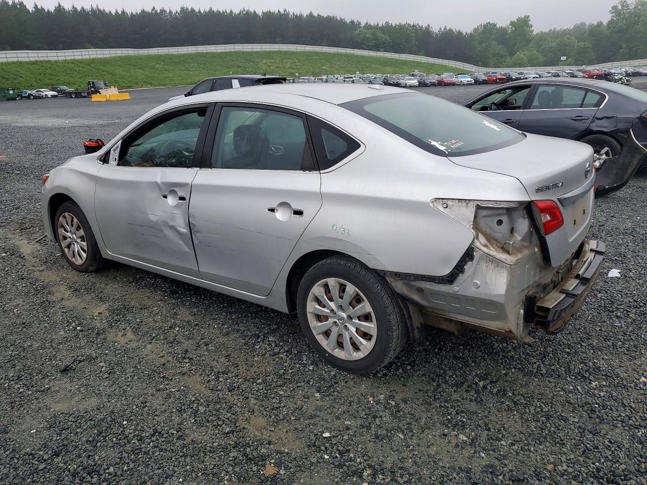 2017 NISSAN SENTRA SV photo 3