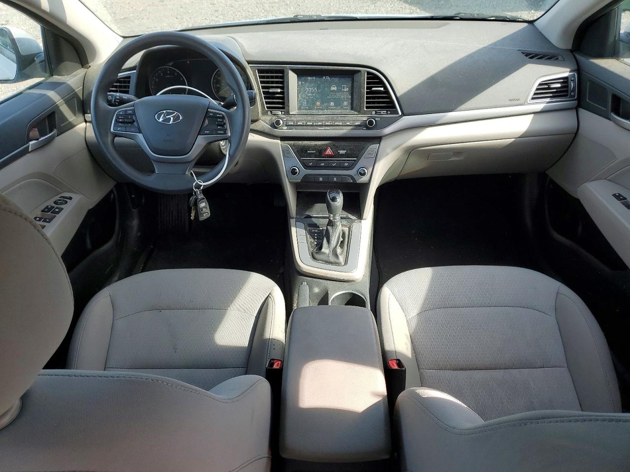 2017 HYUNDAI ELANTRA SE photo 8