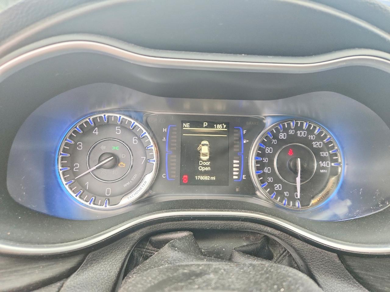 2015 CHRYSLER 200 LIMITED photo 25