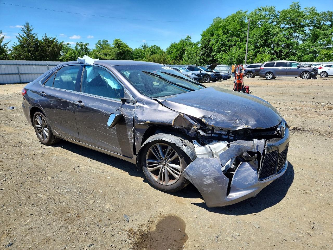 2016 TOYOTA CAMRY SE photo 7