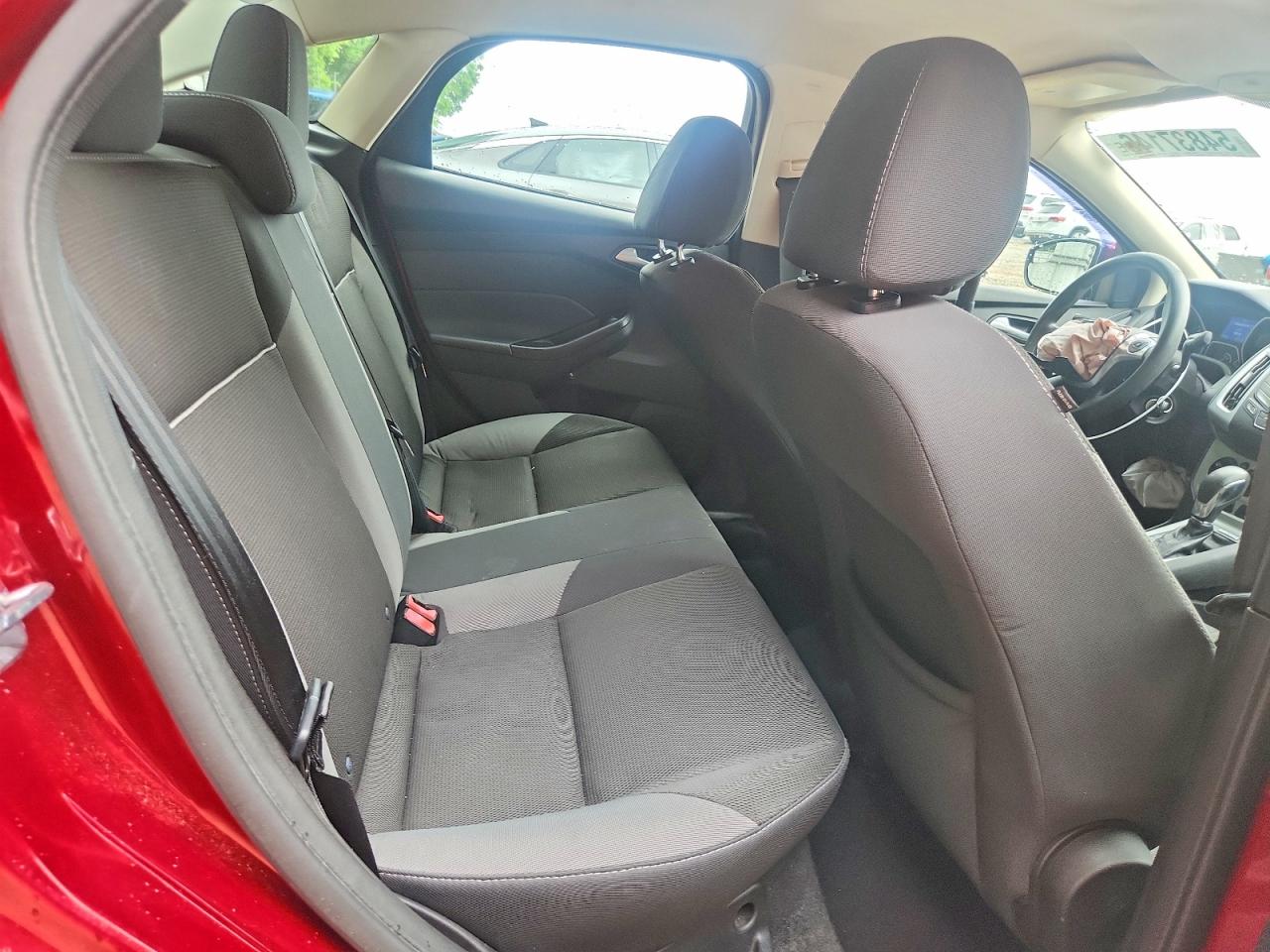 2013 FORD FOCUS SE photo 28