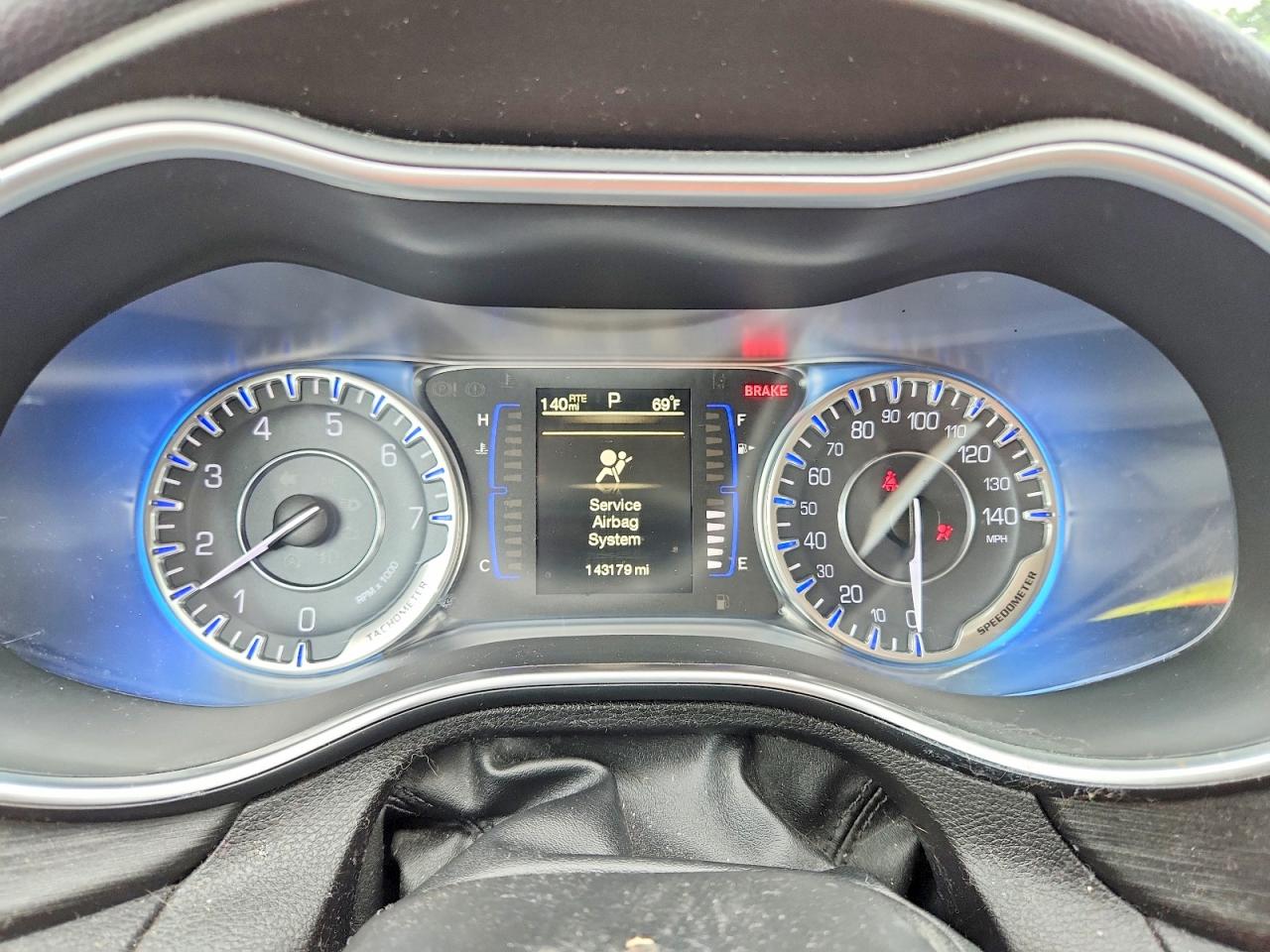 2015 CHRYSLER 200 LIMITED photo 25