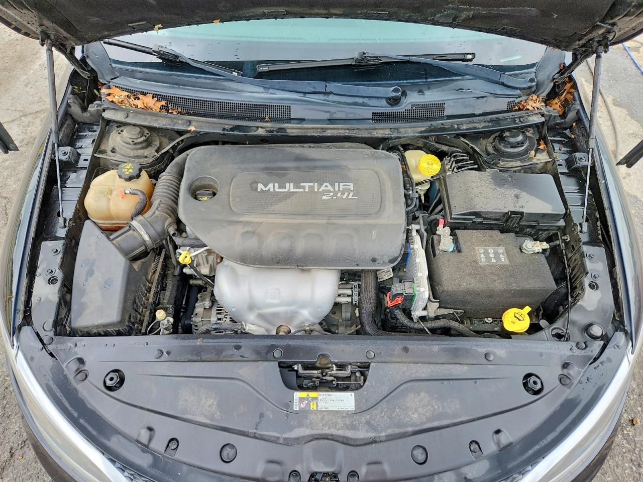 2015 CHRYSLER 200 LIMITED photo 31
