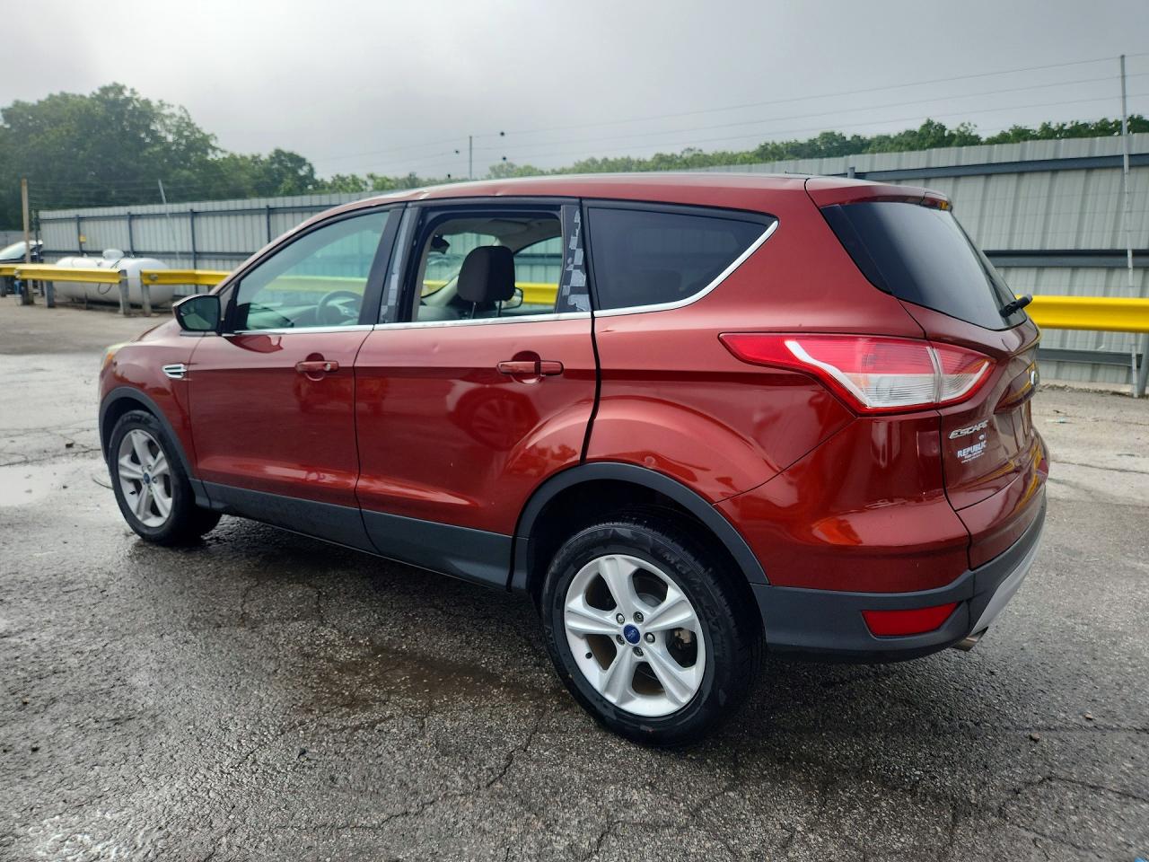 2014 FORD ESCAPE SE photo 4