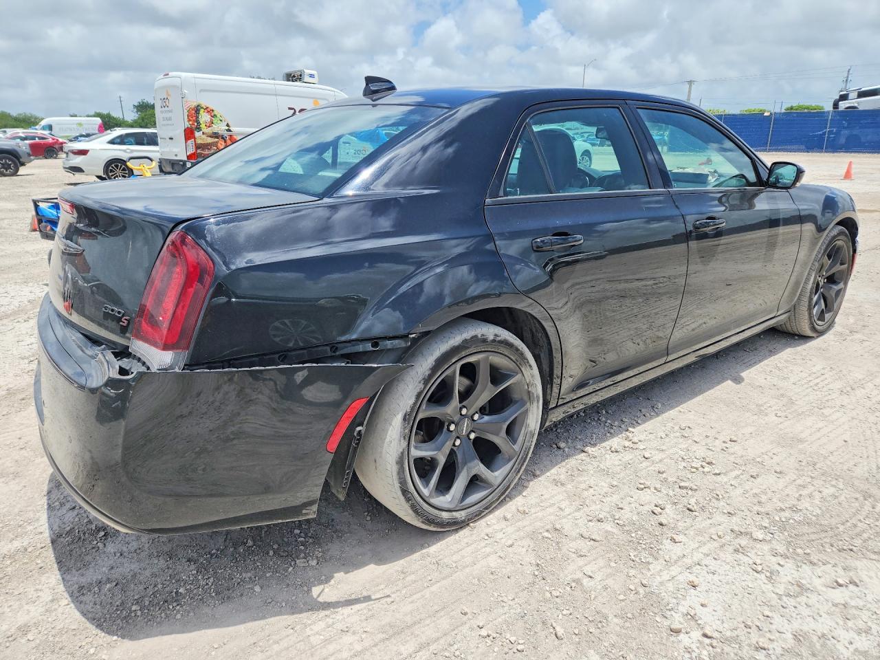 2021 CHRYSLER 300 S photo 5