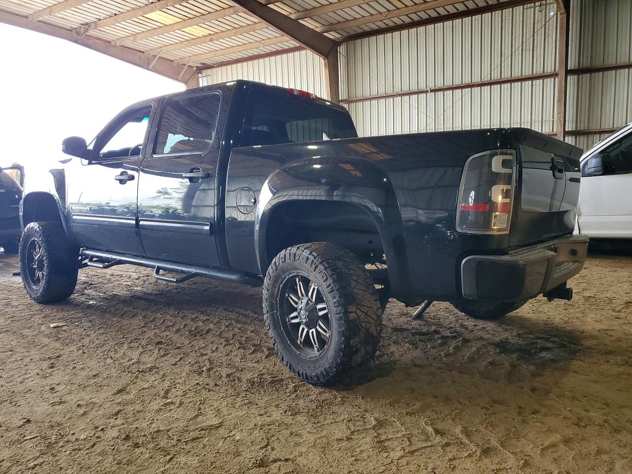 2010 GMC SIERRA K1500 SLE photo 3