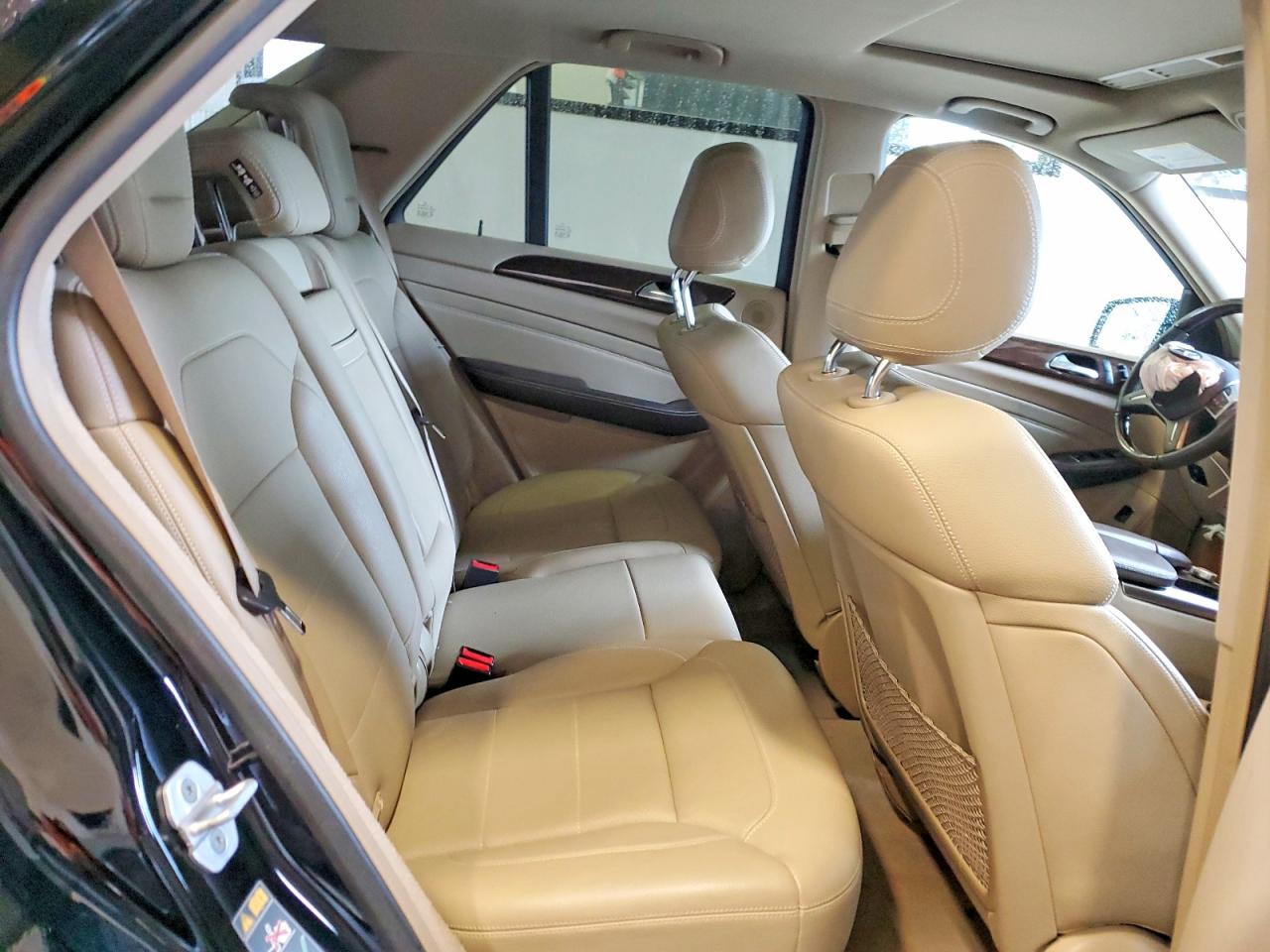 2015 MERCEDES-BENZ ML 250 BLUETEC photo 31