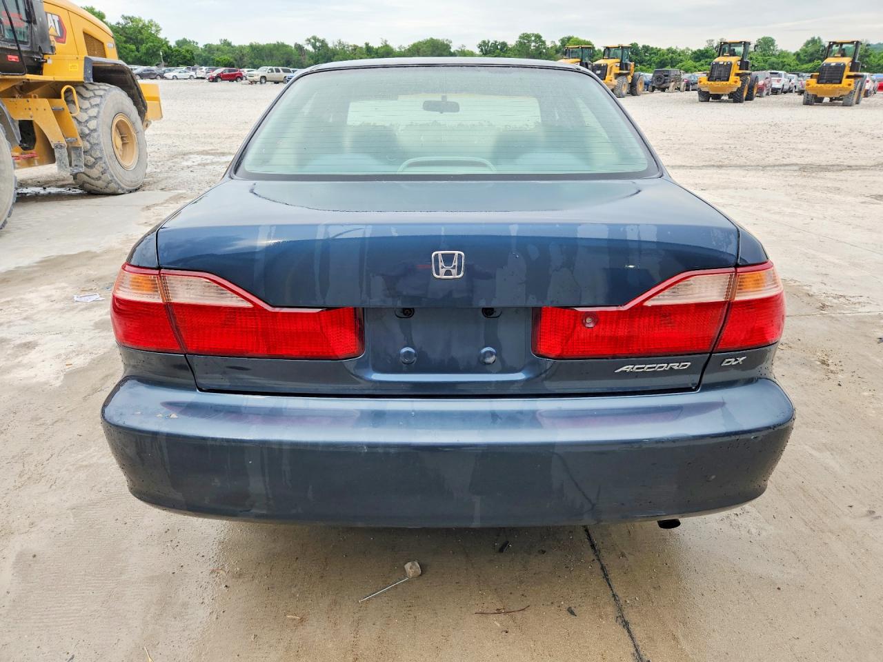 1998 HONDA ACCORD DX photo 16