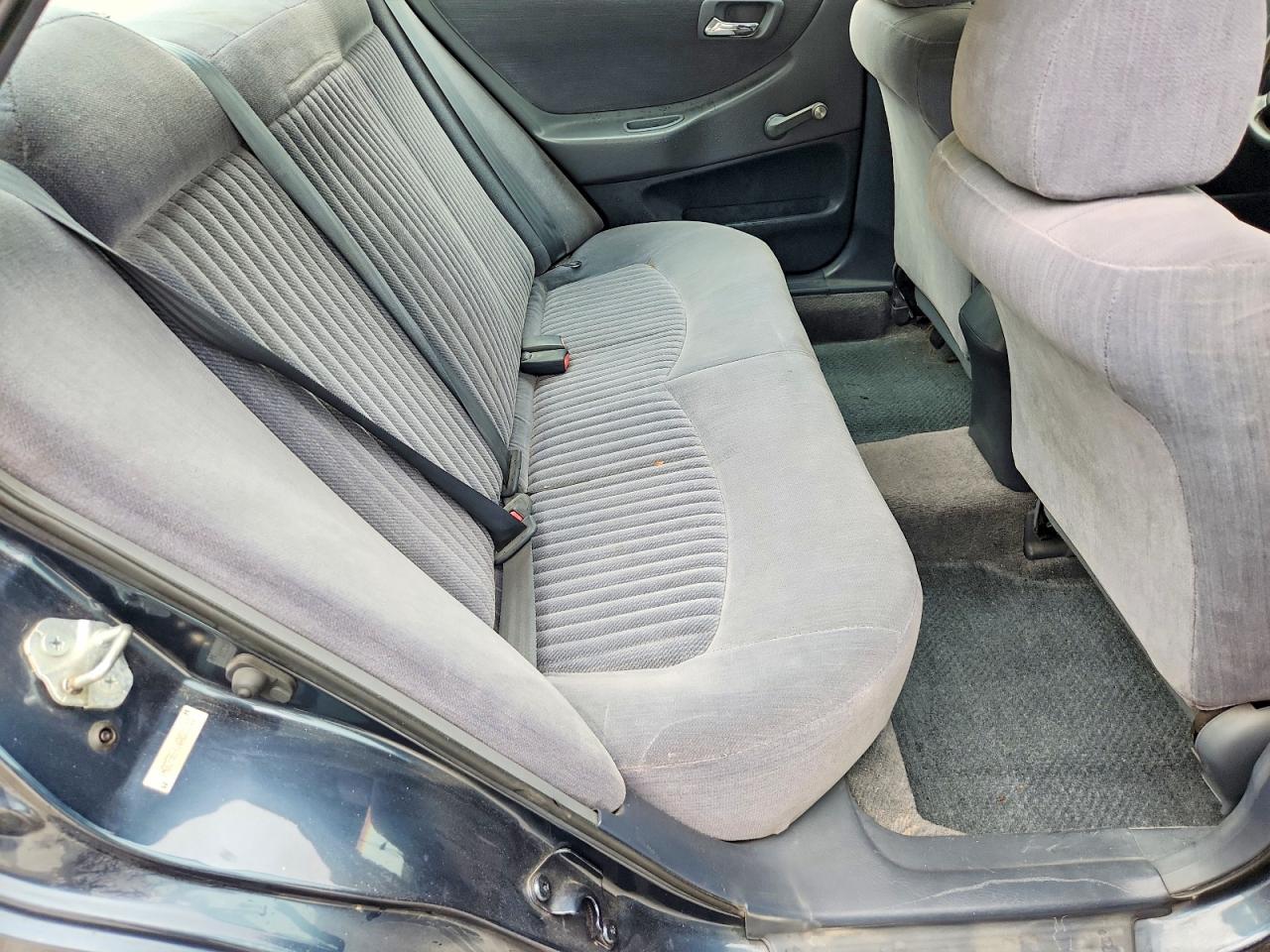 1998 HONDA ACCORD DX photo 28